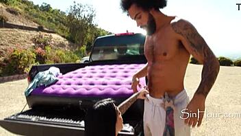 Bad Ass Masseuse Rides Client Hard in Pickup Back, Outdoor Nuru Massage Leaves Him Stunned