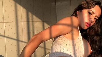 Come Feast on My Tight Pussy and Ass!