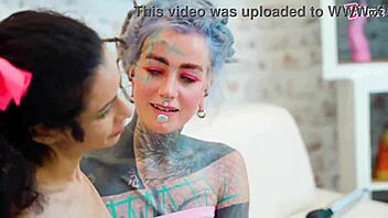 anal lover gapes with extreme dildos and fisting