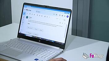 Having Sex With A Porn Star Valen Pink Looks For A Date Among Her Fans - Fakings