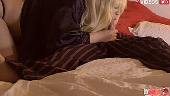 Stepmommy got me deep in her mouth during holiday roleplay POV action.