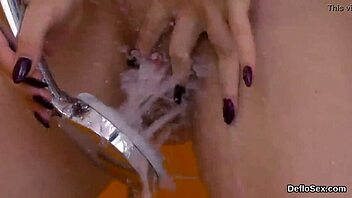 Arousing teen 18+ pleasures slit until intense climax