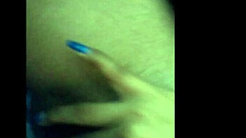 Teen with small tits masturbates solo 😘