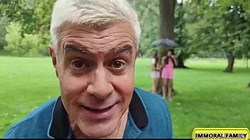 Valentine’s Day Revenge with Alisa, Curvy Babe’s Wet Pussy in Homemade Cunilingus Action