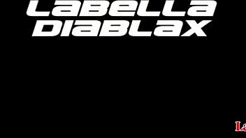 Worship that latina goddess ass?