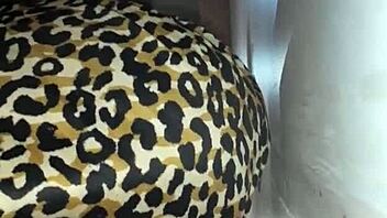 Why’s this BBC craving anal at the gloryhole?