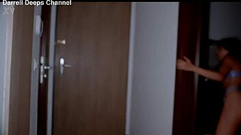 I'm the hot beauty gettin my pussy double stuffed by two huge cocks