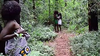 Ebony girls enjoy lesbian fun with bubble butts