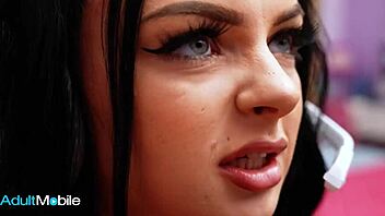 i watch pierced babe payton preslee suck tommy gunns thick cock while gaming