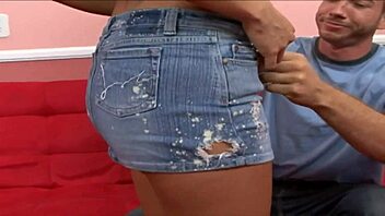 Makayla Cox Blows Monster Cock and Gets Cummed!