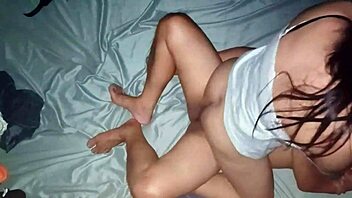 Hot Asian Chubby Girl’s Intense Hotel Action