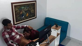 the horny secretary wants me to fuck her pussy in office