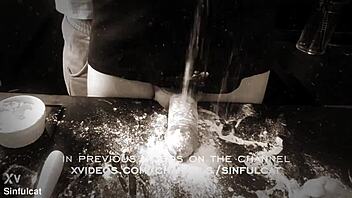 Kogmer ekstrem pik dominans til aftensmad, vil du se?