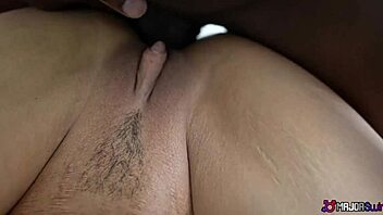 Rome Major and Jay Playhard dominate Colombian Karla in all holes