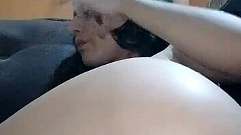 she loves masturbatin on the couch n almost got caught