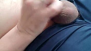 Leoninodelas had an intense ejaculation right there in the room