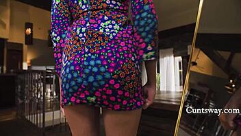 Tall MILF Lauren Phillips seduces petite girl in orgasmic fucking session