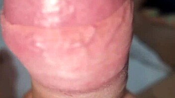 Italian amateur, cum hard watching stepmom shower! 😍