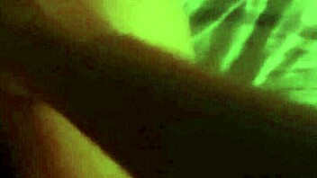 I'm giving it good to my husband in this sex tape, amateurs couple style