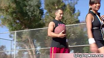 sexy golddigger gets so horny playin basketball, gotta have me some!