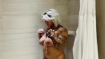 Yo, wanna see Brooke Diesel in steamy shower action?