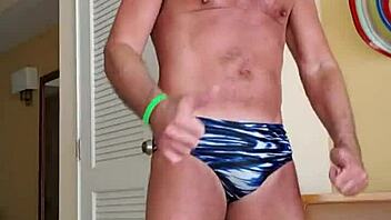 Pervy Papifachero Strips Off Speedo After Beach Day! Lycra Fetish Alert!