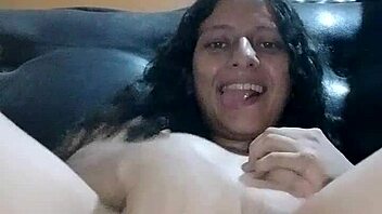 she loves masturbatin on the couch n almost got caught