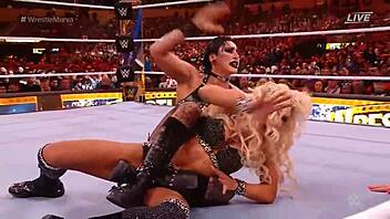 O desejo proibido do padrasto e enteada.