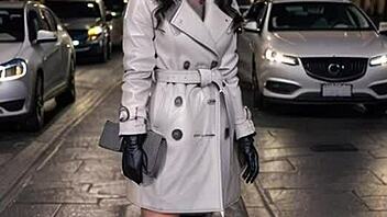 Dirty after work - part 1 - AI illustrated leather porn dream TEASING ass in boots