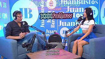 Watch little kinky colombian mayraoficial cum hard on the sybian machine in juan bustos podcast interview!