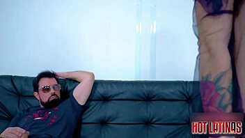 Beatriz Martinelli Loves Fucking Hard with Frotinha