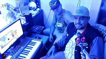 i sing on buses to become a master composer and singer