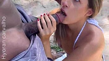 F� fucking the blonde from xvideos dressed as a devil girl.