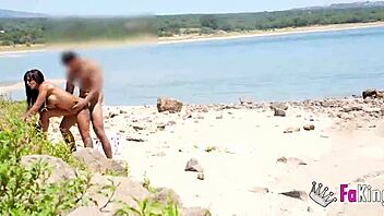 natali quinn hunts public fucks and scores in swamp quickie