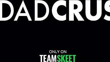 Trodde hennes avelsfetisch äntligen fick henne djupt med styvpappa?