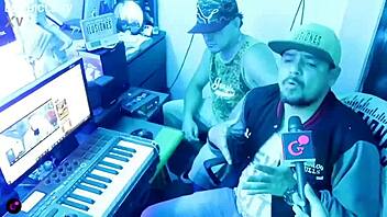 i sing on buses to become a master composer and singer