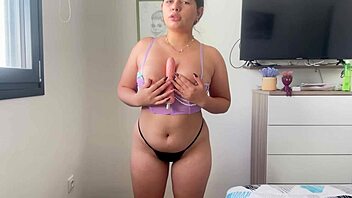 soy muy calentorra y te hago un video personalizado, me gusta el doggystyle y flashing