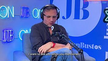 Watch little kinky colombian mayraoficial cum hard on the sybian machine in juan bustos podcast interview!