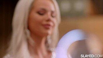 Vixenplus Elsa Jeans' Perfect Pussy Lips Fucked With Allie Nicole