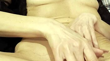 Wow, her solo masturbation orgasm was just beautiful!