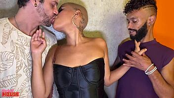 Infiel garota in steamy threesome with older men bending over.