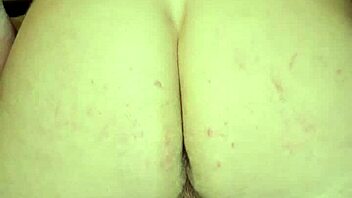 milf gets deep creampie while pregnant in casual sex session