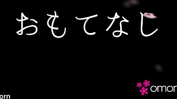 既婚の千葉伊華那、ソロで巨乳を振り回す