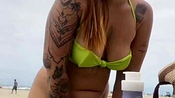 O Virgem Vai Comer o Meu Cu na Praia