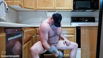 Simscristian05's dumbbell curls update.