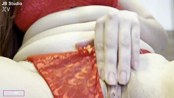 The blonde in shock after several climaxes - Ruby Pérez