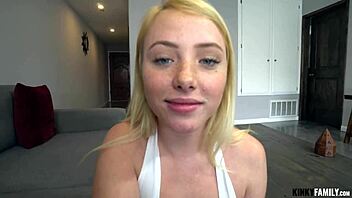 Blew load in Dixie Lynn