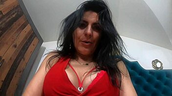 I am a hot, passionate Latina, ready for intimacy