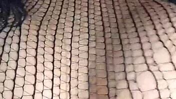 Le tiran semen en la cara - cumshot facial - anal - sexo anal - verdadero anal - le rompen el coño y le dan la leche en la cara - creampie