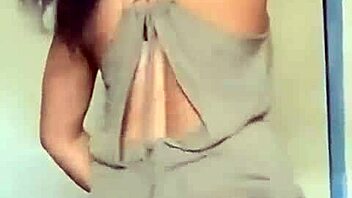 La congolaise, a beautiful african woman with juicy features